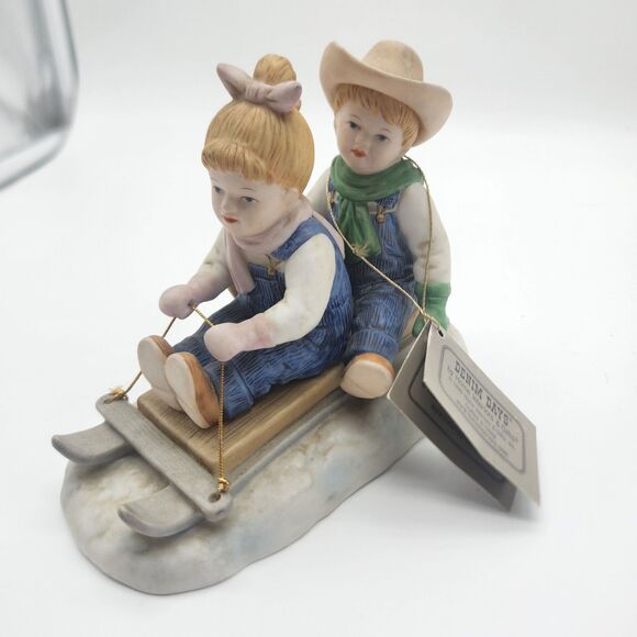 Homco Denim Days Winter Fun #15350-99Figurine 1999 Figurines Danny Debbie - Picture 1 of 7